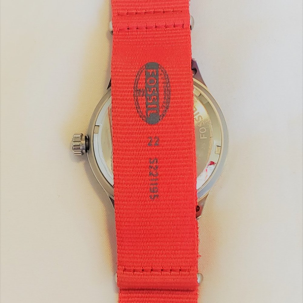 Fossil Red Wrap Watch - image 4